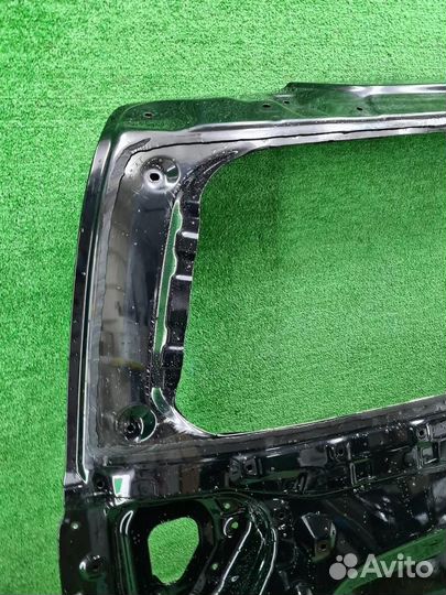 Крышка багажника Toyota Land Cruiser