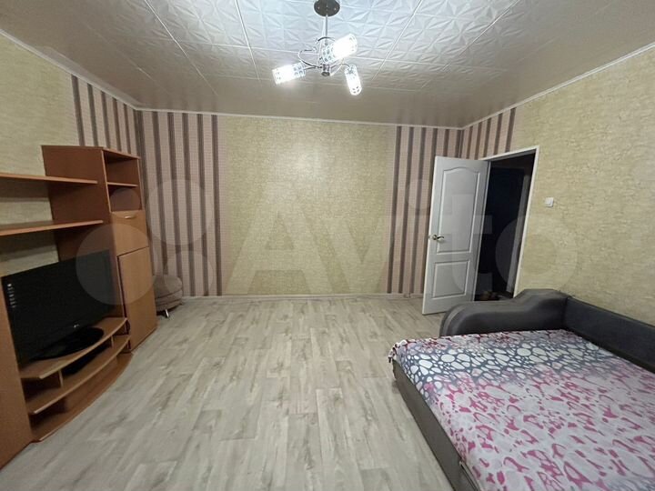 2-к. квартира, 56 м², 5/5 эт.