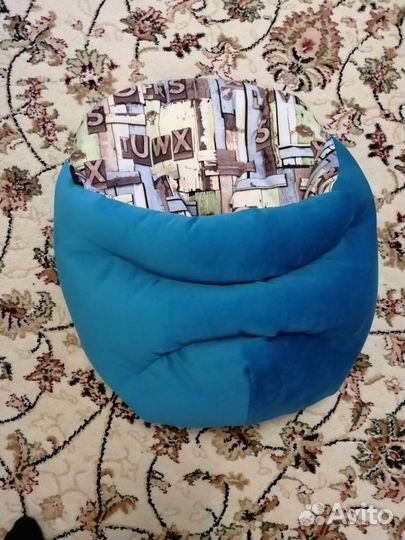 Лежанка для котенка