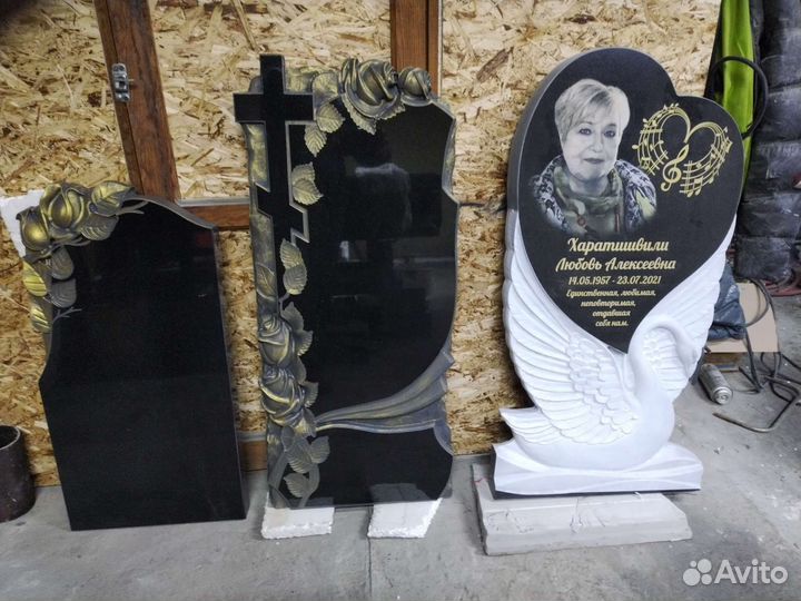 Памятники. Благоустроство могил