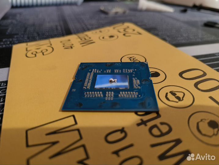 Процессор AMD Ryzen 7 8700G Скальпированный