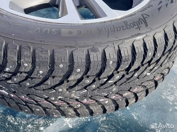 Ikon Tyres Autograph Ice 9 SUV 275/55 R20 117T