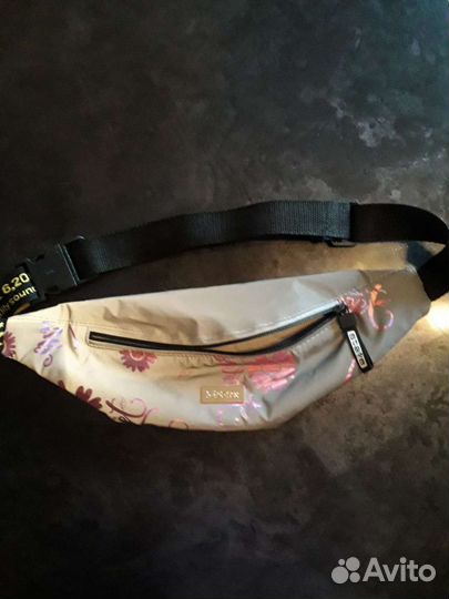 Сумка на пояс новая