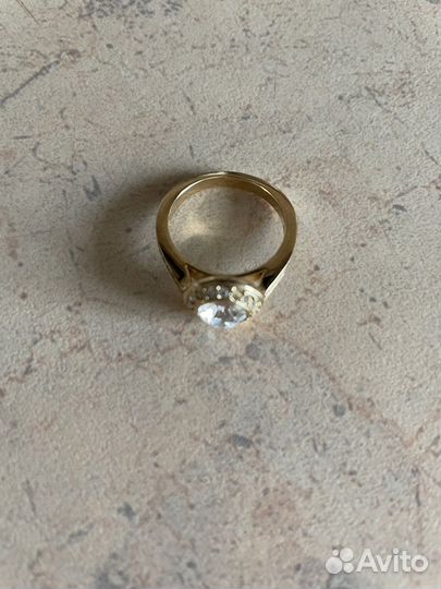 Кольцо Swarovski