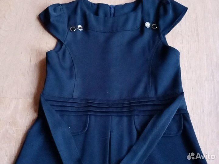 Школьная форма для девочки в хорошем состоянии