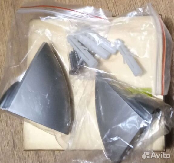 Держатель для стеклянных полок trodos