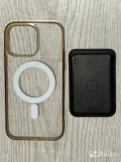 iPhone чехол и Apple магнитный держатель карт