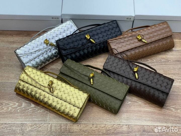 Клатчи bottega veneta