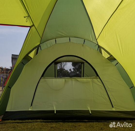 Палатки кемпингов высокие с тамбуром