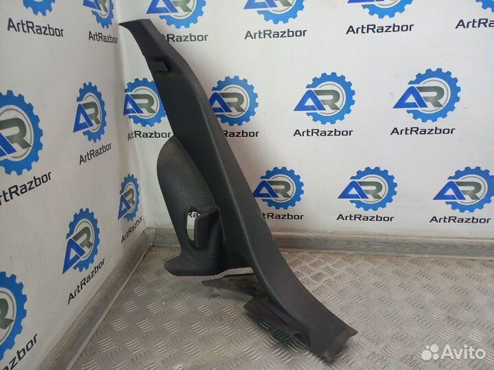 Обшивка задней стойки левой задняя левая Opel