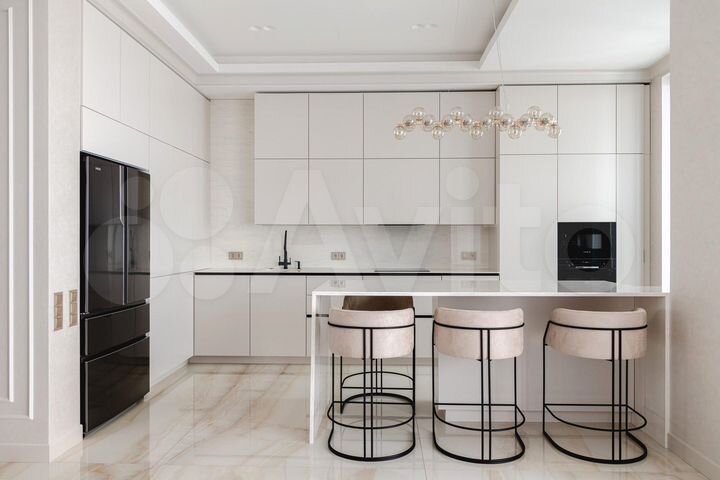 3-к. квартира, 110 м², 21/23 эт.