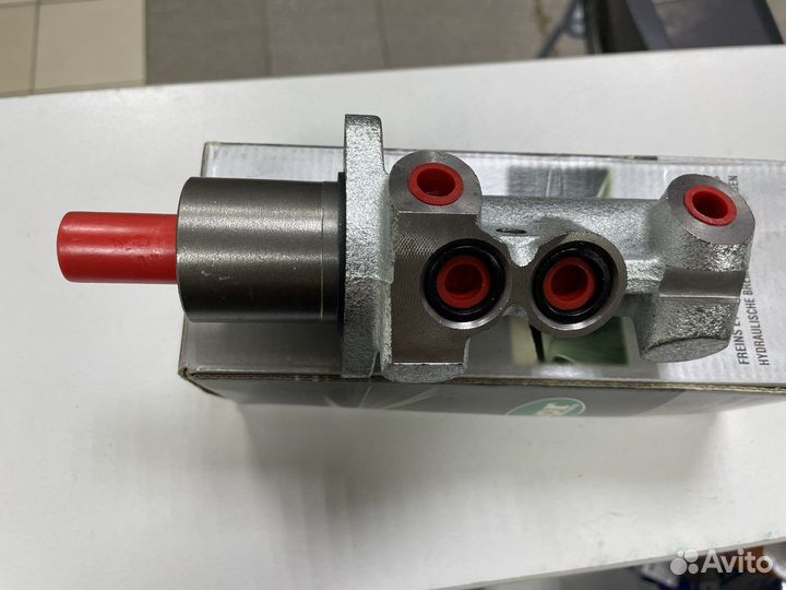 Главный тормозной цилиндр ford transit 1376