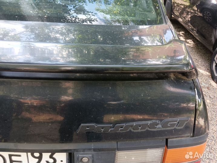 Спойлер на крышку багажника