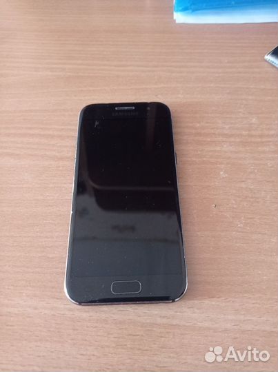 Samsung Galaxy A3 (2017) SM-A320F/DS, 2/16 ГБ