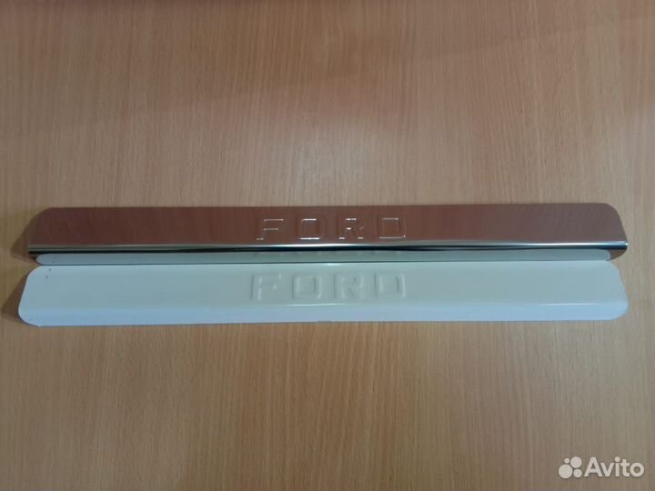 Накладки на пороги Ford Transit (нержавейка)