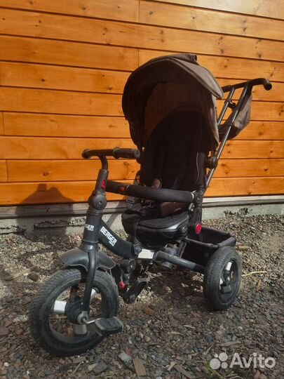Трехколесный велосипед