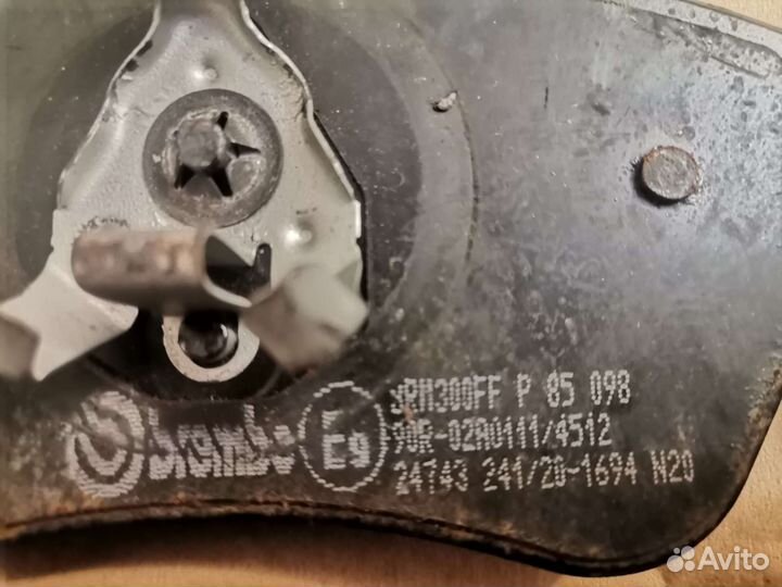 Тормозные колодки Brembo P85098 для Audi