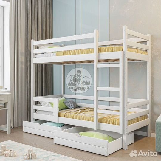 Двухъярусная кровать из массива