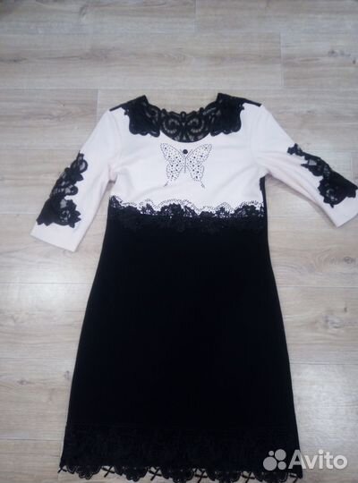 Продам платья 44 размер