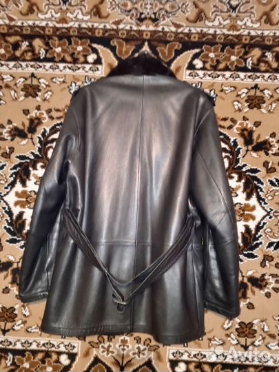 Дубленка натуральная мужская 54 размер.воротник но