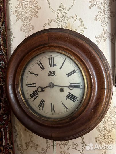 Часы настенные антиквариат исправные