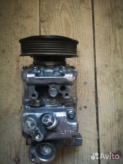 Компрессор кондиционера 1K0820859M