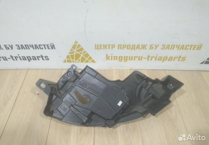 Кронштейн под фару правый бу Renault Fluence OEM 6