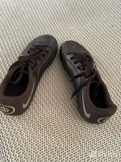 Бутсы футбольные Nike