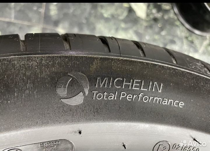 Michelin Pilot Sport 4 SUV 235/55 R19 105Y