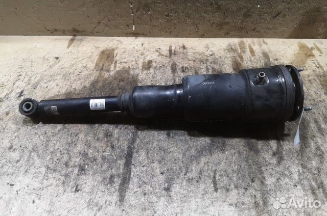 Стойка задняя правая lexus ls460