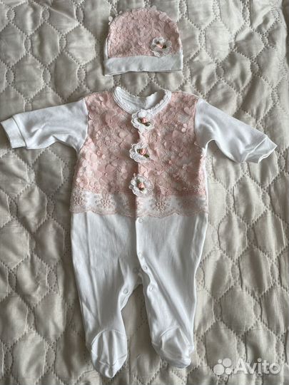 Комплект на выписку для девочки