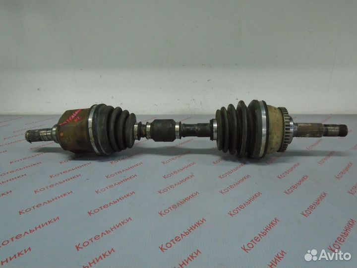 Nissan 39101-5U075 Вал приводной, левый