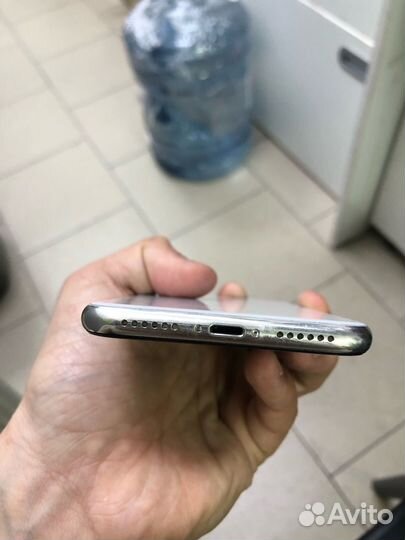iPhone X, 256 ГБ