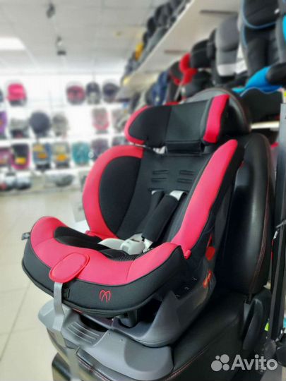 Автокресло Carmate Swing moon9-25кг