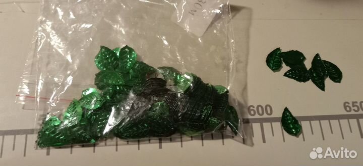 2 Для рукоделия пайетки пришивные