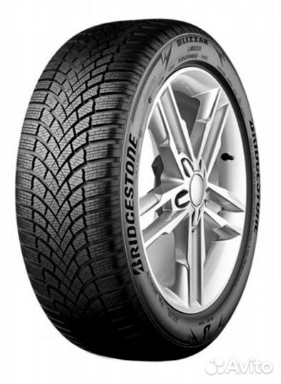 Bridgestone Blizzak LM-001 235/45 R17 97V