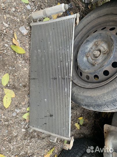 Радиатор кондиционера Ниссан альмера n16 1.5