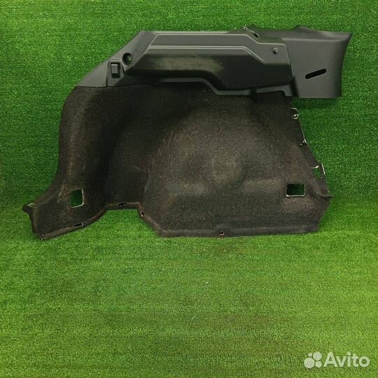 Обшивка отсека багажника правая нижняя Mitsubishi