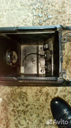 Подлокотник Honda Accord 8