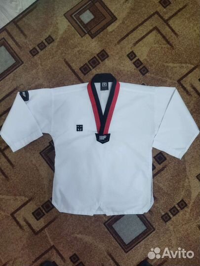 Продам форму для теквондо
