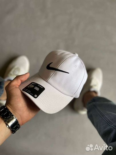 Бейсболки Nike Dri-Fit Legacy91 White