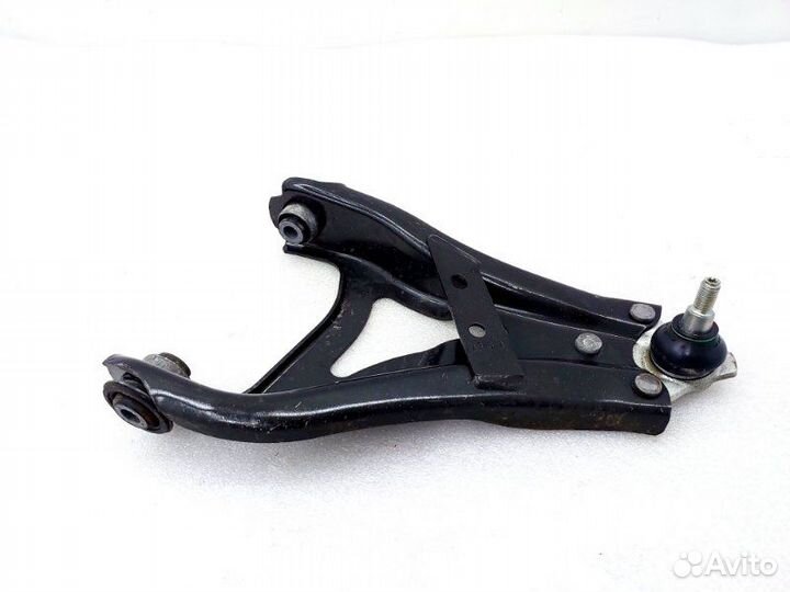Рычаг подвески передний правый Renault Arkana JC