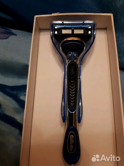 Новый бритвенный станок