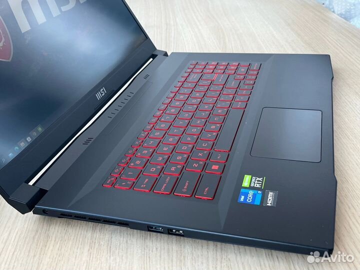 Мощнейший Msi 17.3 / i7-12700H / RTX3070 Ti 8Gb