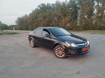 Opel Astra 1.8 AT, 2013, 157 000 км, с пробегом, цена 810 000 руб.