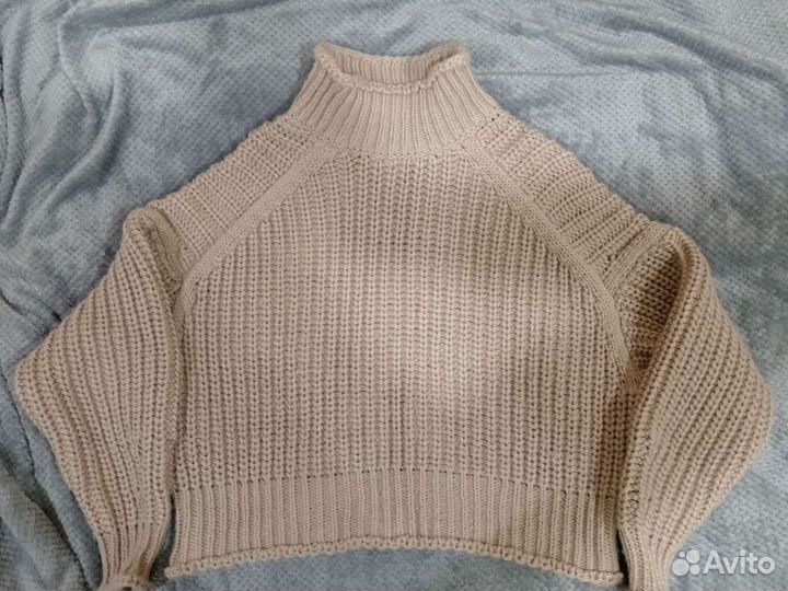 Свитер