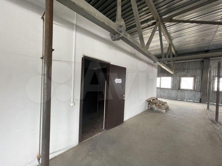 Склад, производство 1560 м²