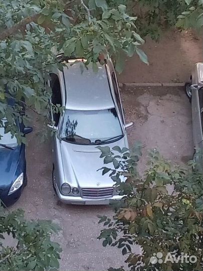 Mercedes-Benz E-класс 2.4 МТ, 1997, 390 000 км