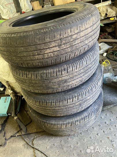 Bridgestone Dueler H/L 215/70 R17