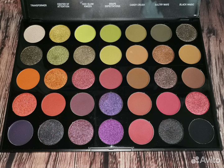 Палетка теней Morphe 35M Boss Mood